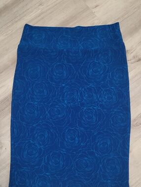 LuLaRoe Royal Blue Rose-Print Pencil Skirt